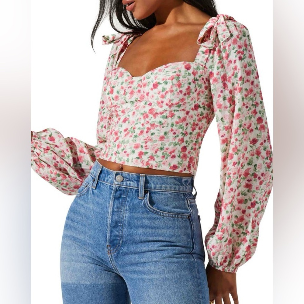 Floral Sweetheart Crop Top with Puff Sleeves - Pink - Picture 2 of 16